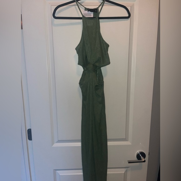 ASOS DESIGN racer cut out knot maxi dress in olive green - Picture 5 of 6